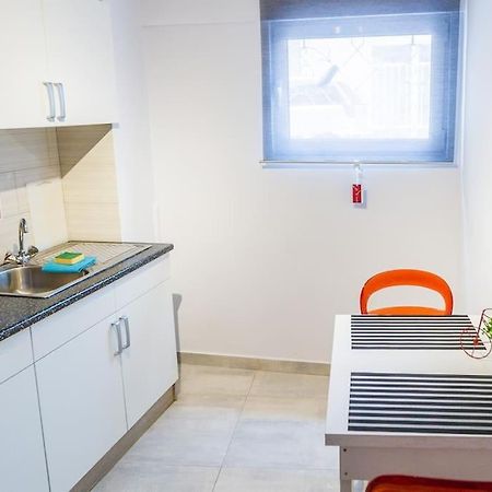 2 Bedrooms Apartment Close To Metro Dafni In אתונה מראה חיצוני תמונה