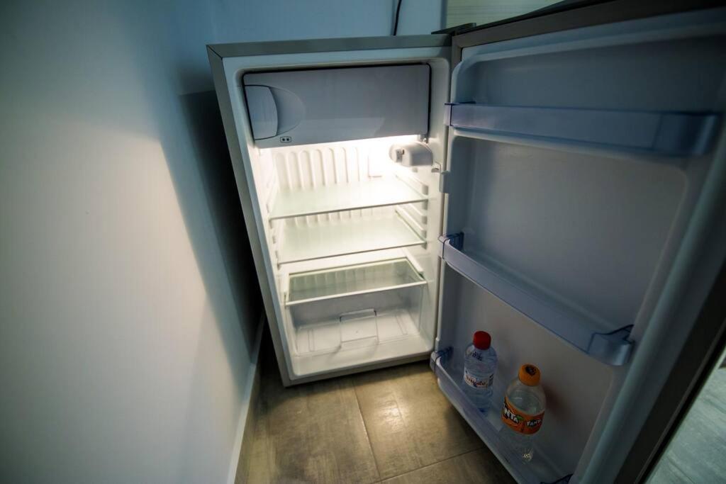 2 Bedrooms Apartment Close To Metro Dafni In אתונה מראה חיצוני תמונה
