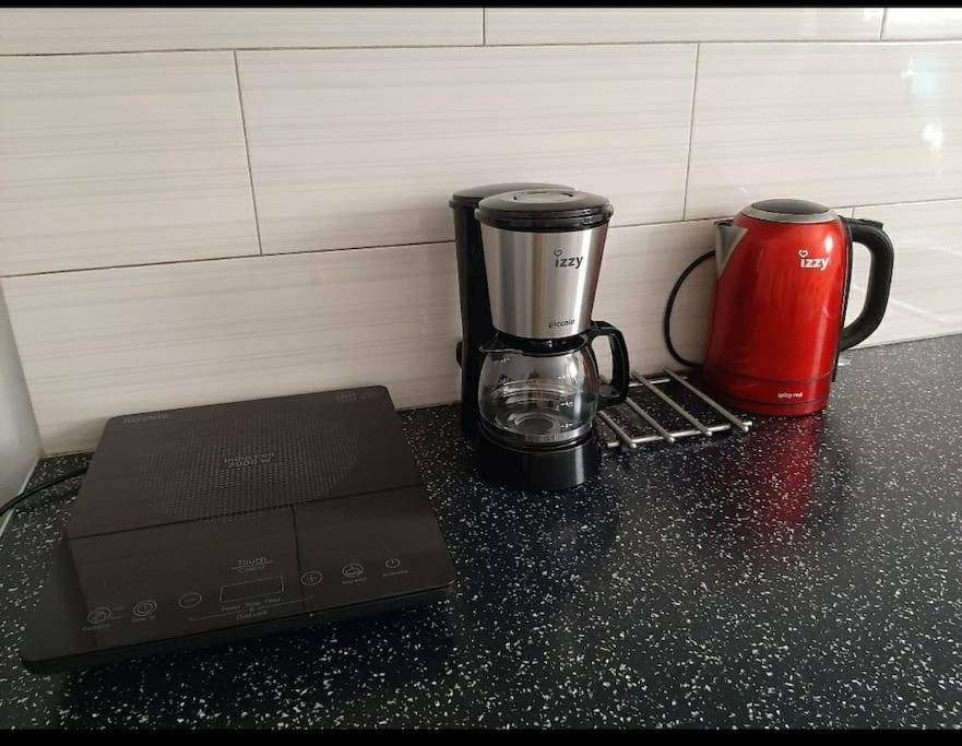 2 Bedrooms Apartment Close To Metro Dafni In אתונה מראה חיצוני תמונה